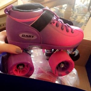 Girls size 1 skates